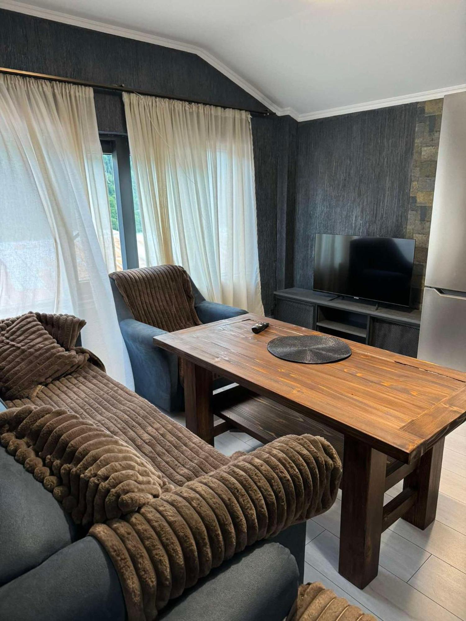 Nino Ratiani'S Guesthouse Mestia Luaran gambar
