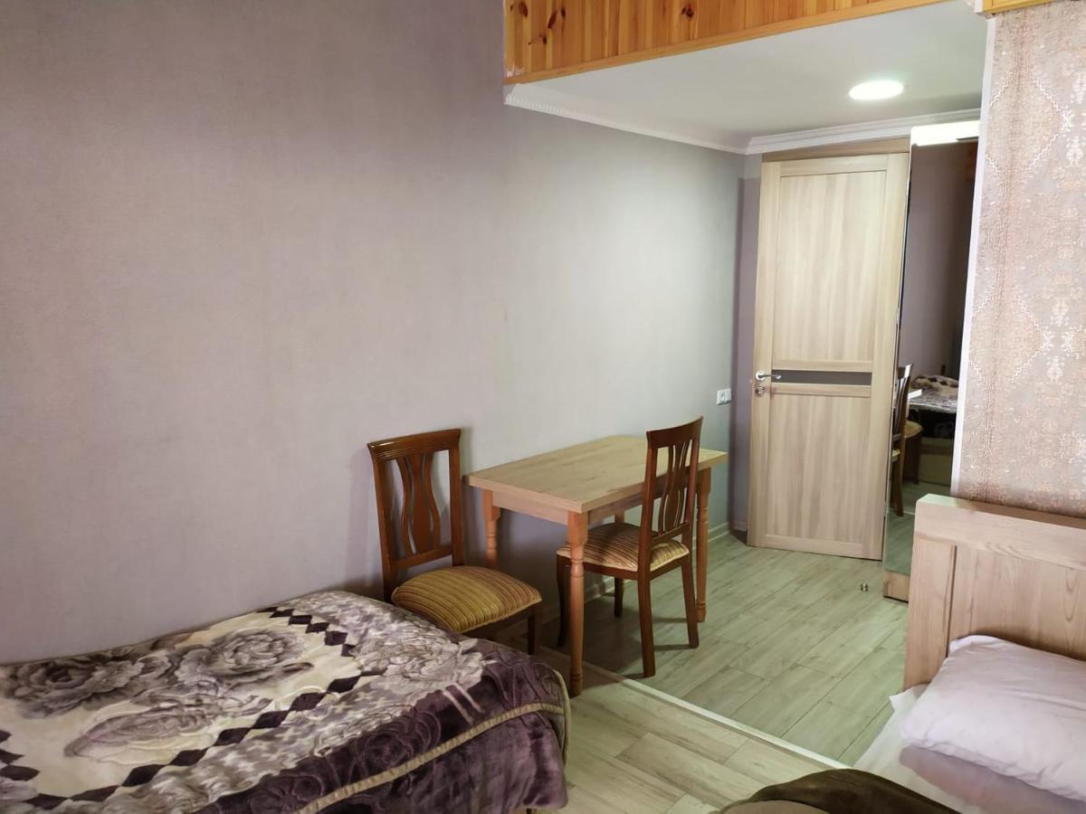 Nino Ratiani'S Guesthouse Mestia Luaran gambar