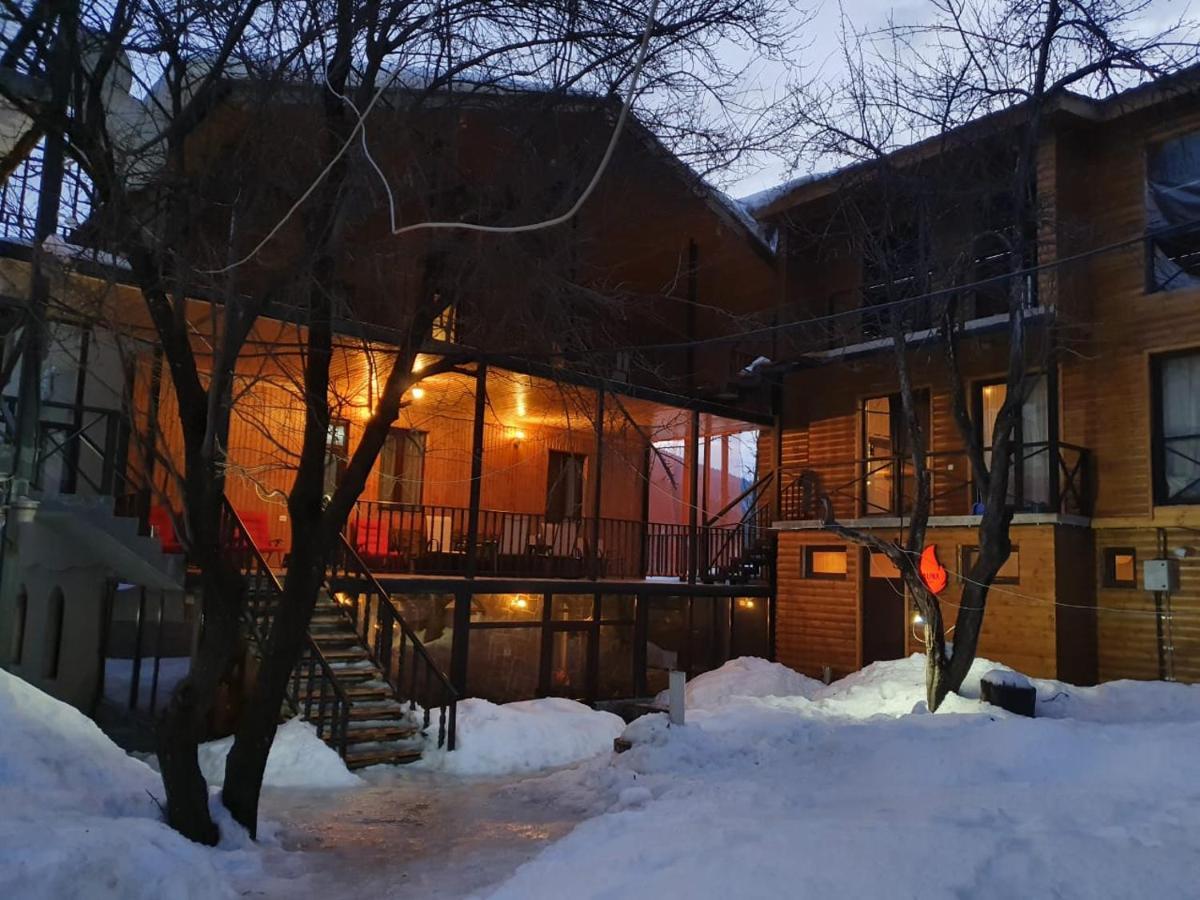 Nino Ratiani'S Guesthouse Mestia Luaran gambar