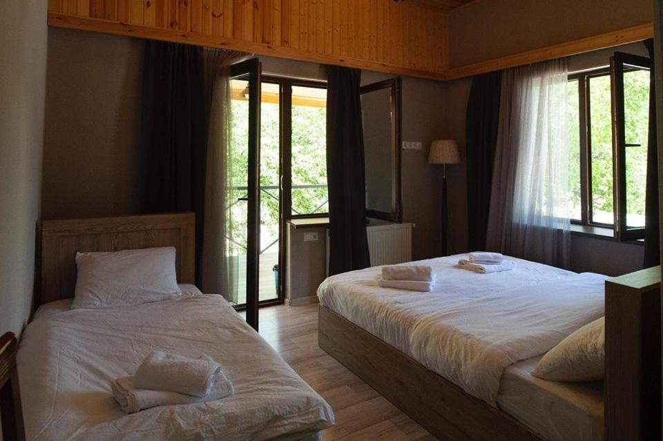 Nino Ratiani'S Guesthouse Mestia Luaran gambar