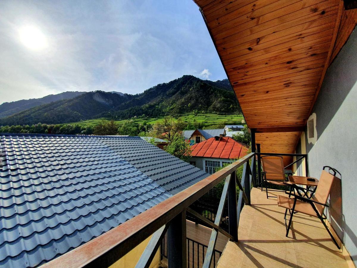 Nino Ratiani'S Guesthouse Mestia Luaran gambar