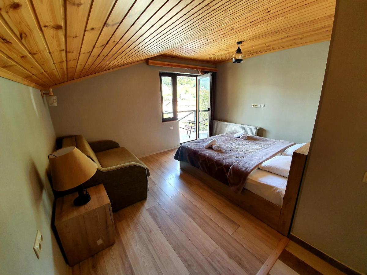 Nino Ratiani'S Guesthouse Mestia Luaran gambar